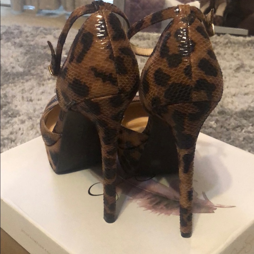 Leopard Print - Picture 3 of 3